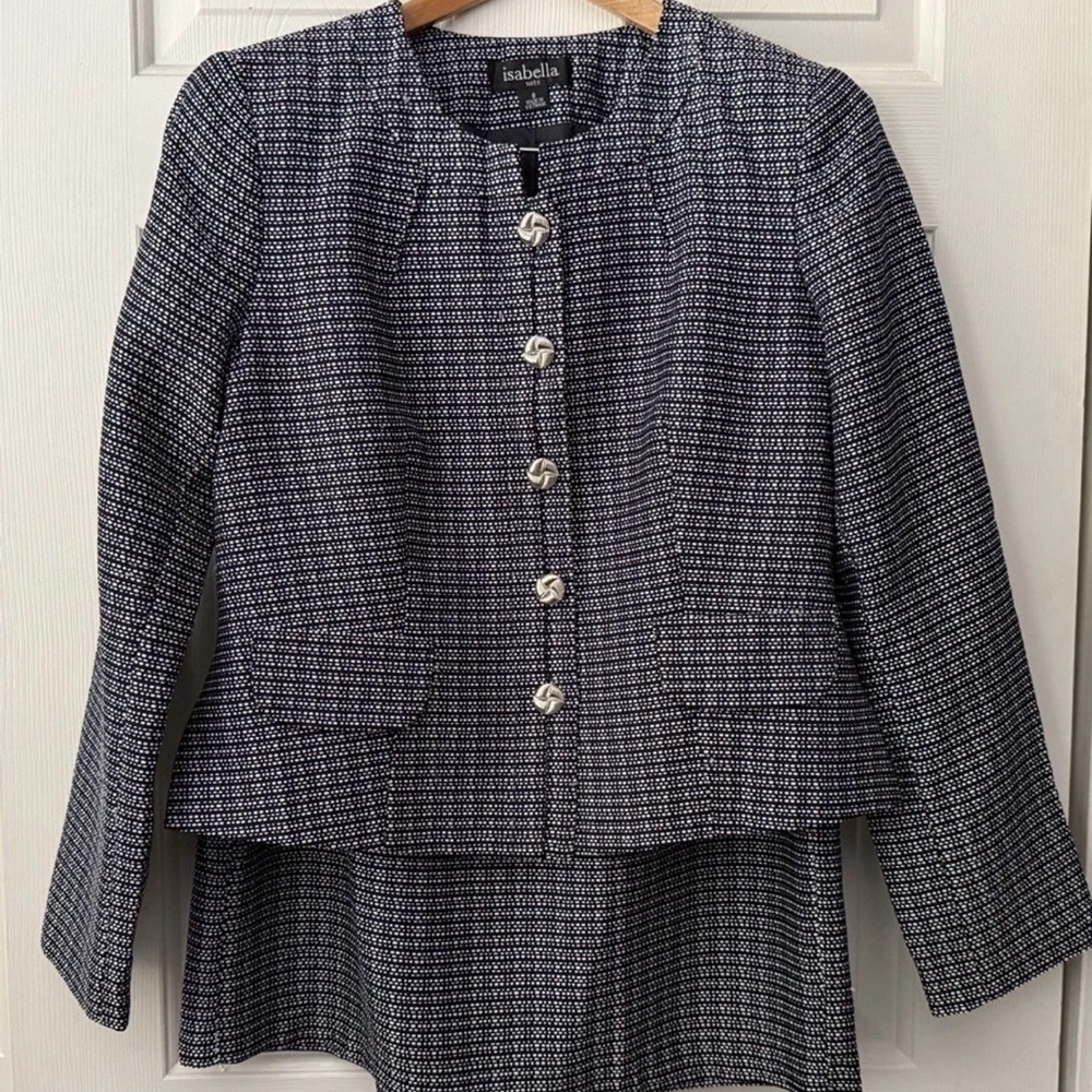 Isabella women's 🦋 size 8 striped tweed black&white jacket and skirt suit-EUC